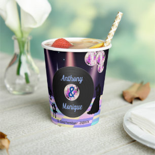 Individuell gestaltete Diskothek Pappbecher