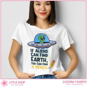 Individuell gestaltete lustige Alien im fliegenden T-Shirt
