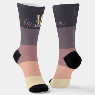 Individuelle Anfangsbuchstaben Monogramm für lila  Socken
