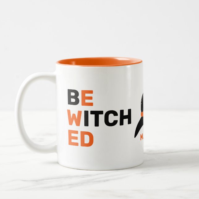 Individuelle Name Bewitched Zweifarbige Tasse (Links)
