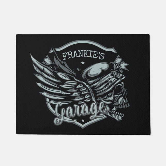Individuelle Name Biker Skull Wings Motorradgarage Fußmatte (Vorderseite)