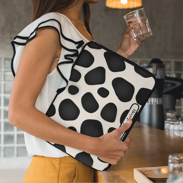 Individuelle Name Black Typografy Pattern Abstrakt Laptopschutzhülle (Von Creator hochgeladen)