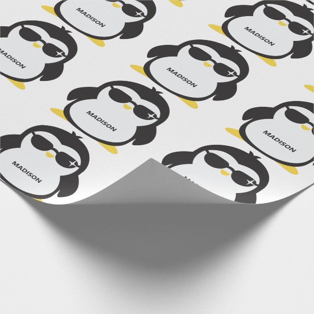 Individuelle Name cool Pinguin Geschenkpapier (Ecke)