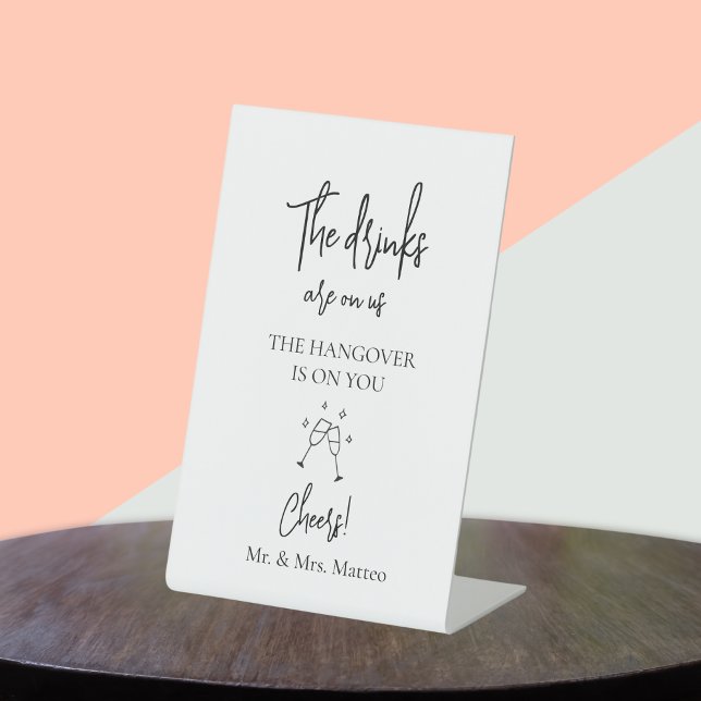 Individuelle Name Drinks sind auf unserer Hochzeit Sockelschild (Von Creator hochgeladen)