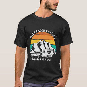 individuelle Name Familienurlaub Berg Road Trip T-Shirt