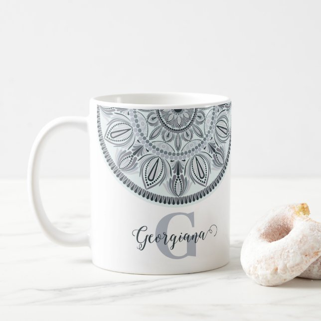 Individuelle Name Floral Harmony Gray Monotone Man Kaffeetasse (Mit Donut)