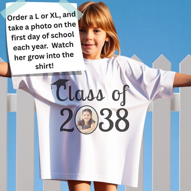 Individuelle Name, Foto, Handprint-Klasse von 2038 T-Shirt (Von Creator hochgeladen)