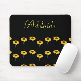 Individuelle Name Gelbe Sonnenblumen auf schwarz Mousepad