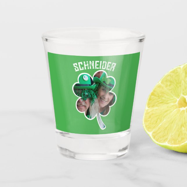 Individuelle Name Irish Klee Foto St Patricks Day Schnapsglas (Vorderseite)