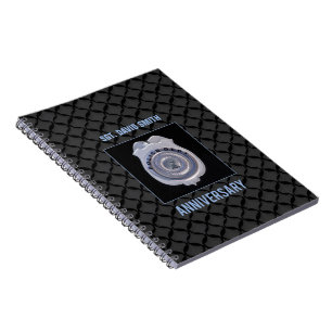 Individuelle Name, Jahrestag mit Polizeidirektion Notizblock