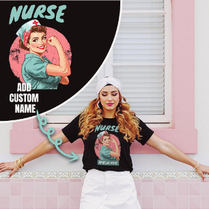 Individuelle Name-Krankenpflege Retro-Geschenk T-Shirt