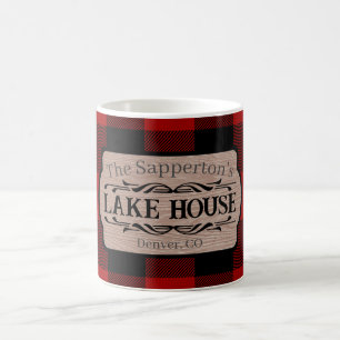 Individuelle Name Lake House Rustikal Kariert Kaffeetasse
