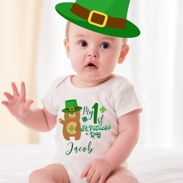 Individuelle Name Mein erstes St. Patrick's Day Kl Baby Strampler (Von Creator hochgeladen)