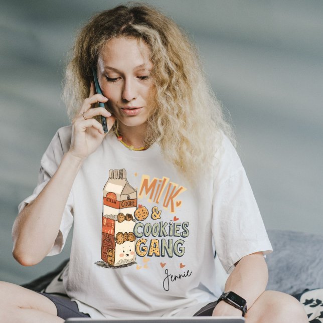 Individuelle Name Milk & Cookies Gang Weihnachts A T-Shirt (Von Creator hochgeladen)