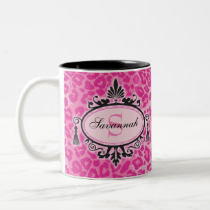 Individuelle Name mit rosa Leopard und Monogramm Zweifarbige Tasse
