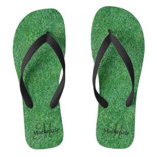 Individuelle Name Monogram Zen Grüngras Natur Flip Flops