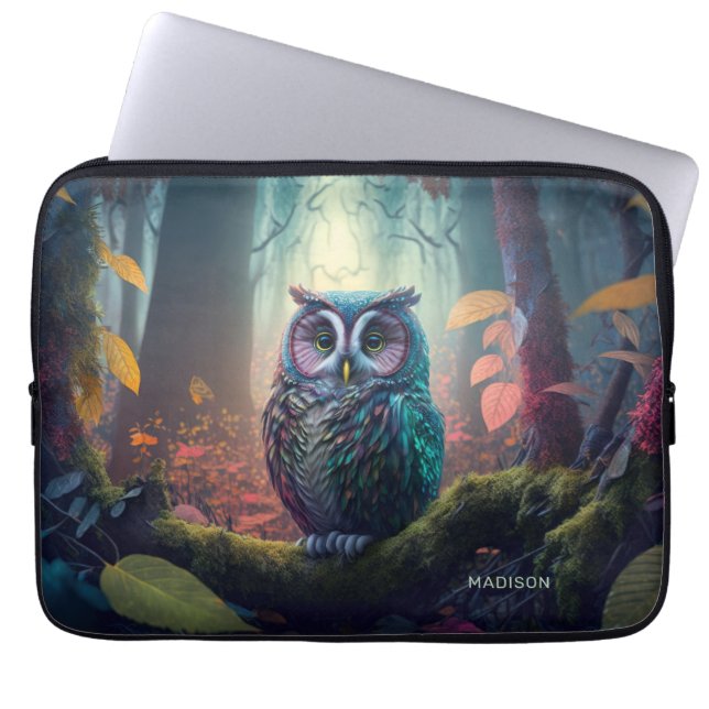 Individuelle Name Owl Forest Laptopschutzhülle (Vorderseite)