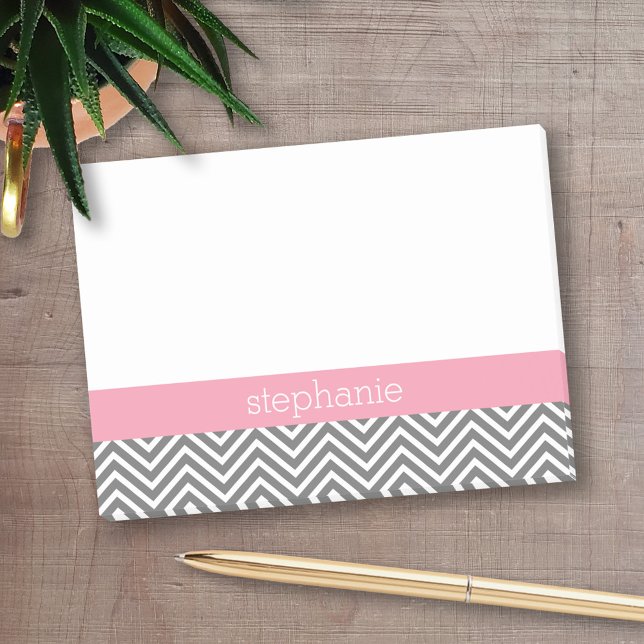 Individuelle Name Pastel Pink und Gray Chevrons Post-it Klebezettel (Personalized Post-It Notes - add name or other text)