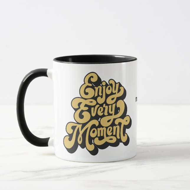 Individuelle Name Retro "Enjoy Every moment" Tasse (Links)