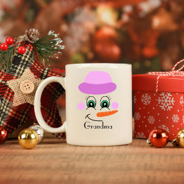 Individuelle Name Snowman Lila Hat Scarf Kaffeetasse