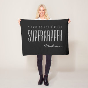 Individuelle Name- und Farbtupfer Fleecedecke