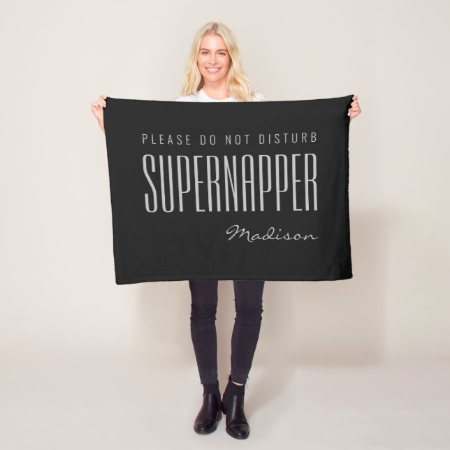 Individuelle Name- und Farbtupfer Fleecedecke (Beispiel)