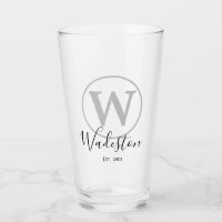 Individuelle Name und Monogramm festgestelltes Gla
