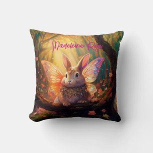 Individuelle Name Whimsical Bunny verzaubert Wald Kissen