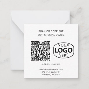 Individuelle QR-Code-Typografie für einfache Gesch Mitteilungskarte