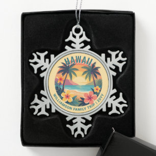 Individuelle Retro-Hawaii-Tropen-Urlaubs-Familienr Schneeflocken Zinn-Ornament