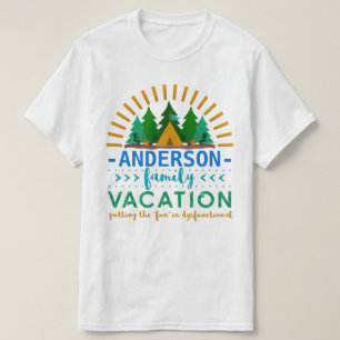 Individueller Name der Familien-Ferien-lustiger T-Shirt