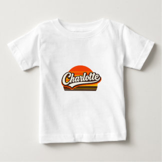Individuelles Namen-Design Charlotte Retro-Sonnenu Baby T-shirt