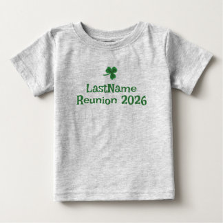 Individuelles T-Shirt mit Shamrock für irische Cla