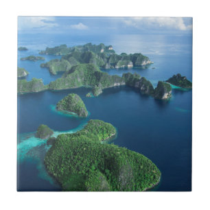 Indonesien, West-Papua. Luft von Raja Ampat Fliese