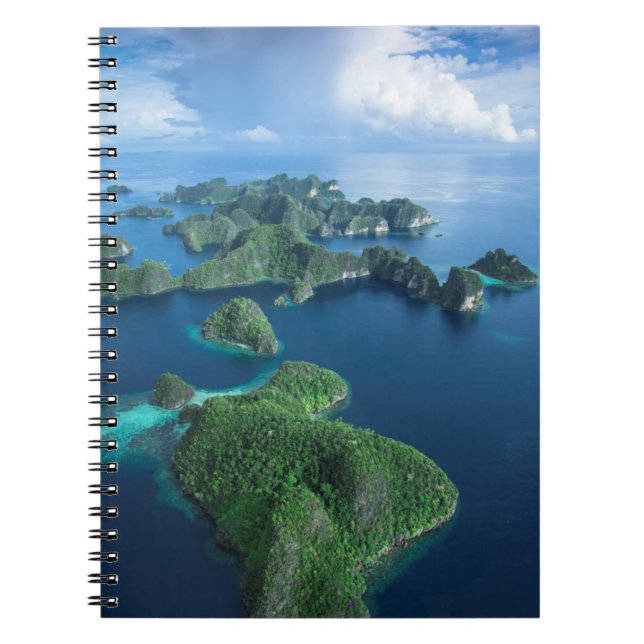Indonesien, West-Papua. Luft von Raja Ampat Notizblock (Vorderseite)