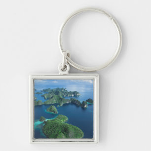 Indonesien, Westpapua. Luftaufnahme von Raja Ampat Schlüsselanhänger