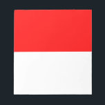 Indonesische Flagge (Indonesien) Notizblock<br><div class="desc">Dieses Design zeigt die Nationalflagge von Indonesien, ein Inselstaat in Südostasien und Ozeanien, zwischen dem Indischen und Pazifischen Ozean. Es ist derzeit das vierzehntgrößte Land der Welt nach Landfläche und ist Zuhause für fast 300 Millionen Menschen, was es zum viertbevölkerungsreichsten Land der Welt macht. Es besteht aus 34 Provinzen. Die...</div>