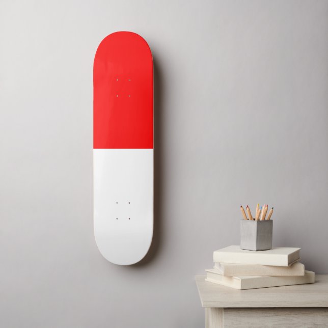Indonesische Flagge Skateboard (Wandkunst)