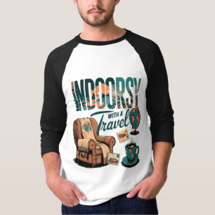 Indoorsie mit Drehung: Ticket to Cosy Escapad T-Shirt