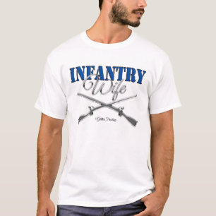 Infanterie-Ehefrau-Gewehre T-Shirt