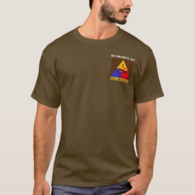 Infanterie-Kampffahrzeug M2 Bradley T-Shirt (Vorderseite)