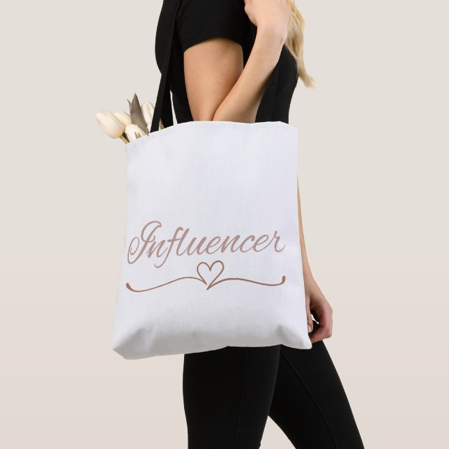 Influencer-Schriftzug, lustiges Geburtstagsgeschen (Von Nahem)