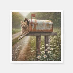 Ingwerkatze in einer Mailbox Serviette