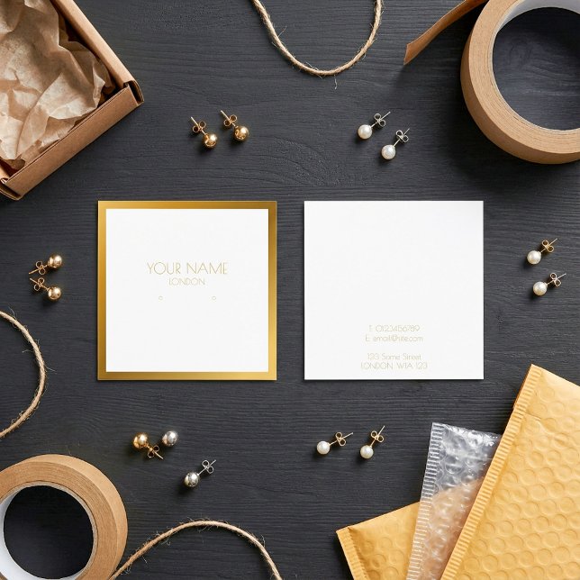 Inhaber eines Goldrands (Thick gold border earring holder.)