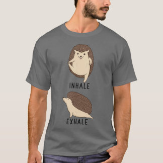 Inhalieren des Exhale-Igels Yoga T-Shirt