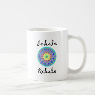 inhalieren Sie ausatmen Kaffeetasse