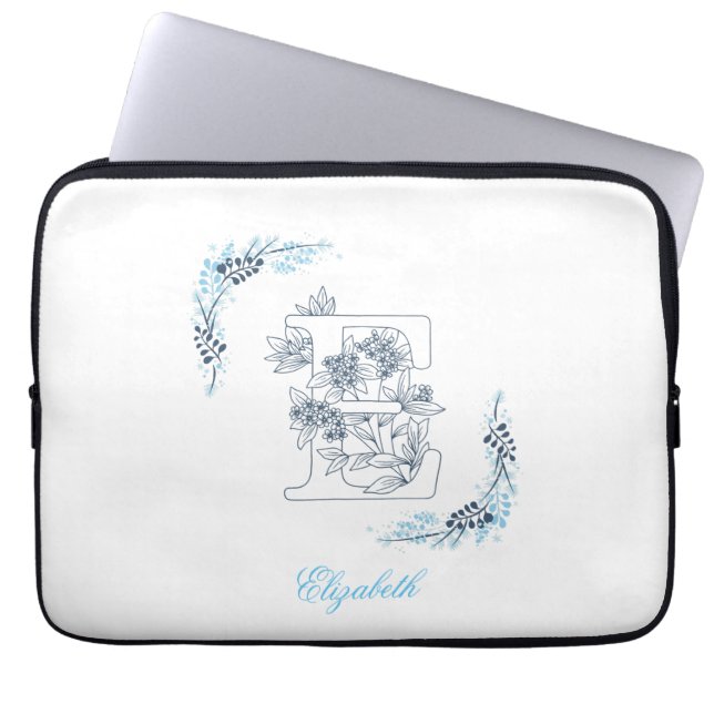 Initial "E" Blue Monogram Calm Floral Laptopschutzhülle (Vorderseite)