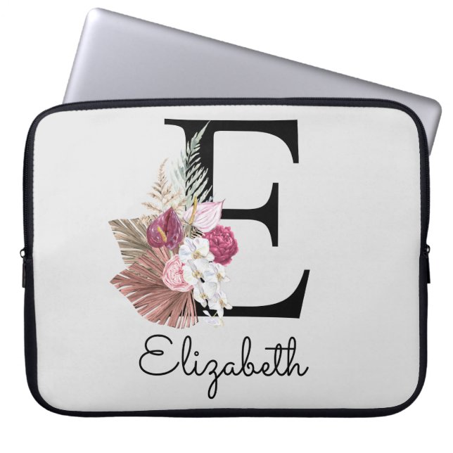 Initial E Modern Pink Boho Girly Floral Laptopschutzhülle (Vorderseite)