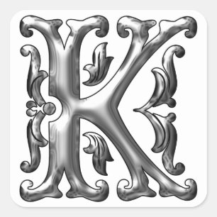 Initial-K-Hauptstadt-Buchstabenaufkleber in Silber Quadratischer Aufkleber