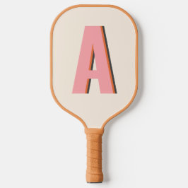 Initiale rosa und orangefarbene Retro-Typografie Pickleball Schläger